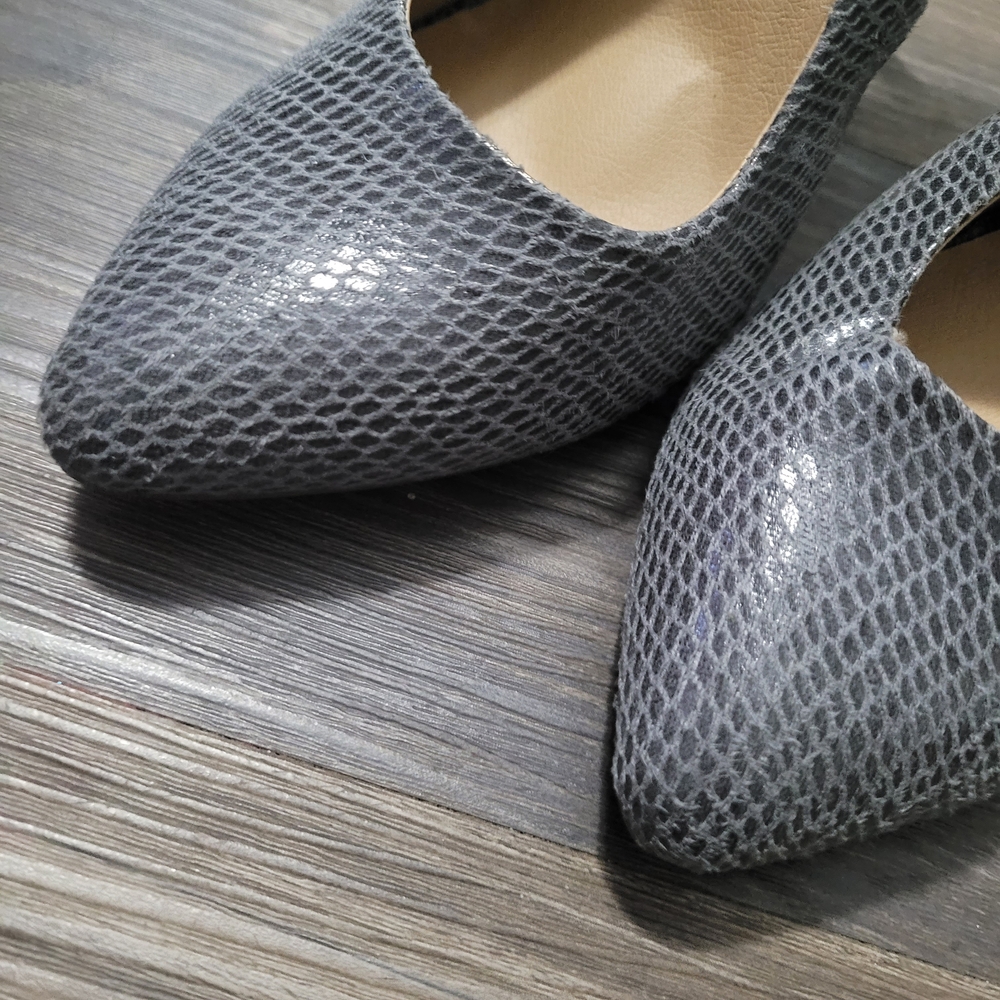 Gray Slingback Heels Riverberry gray embossed 7.5 slingback pumps heels.  - Picture 2 of 5